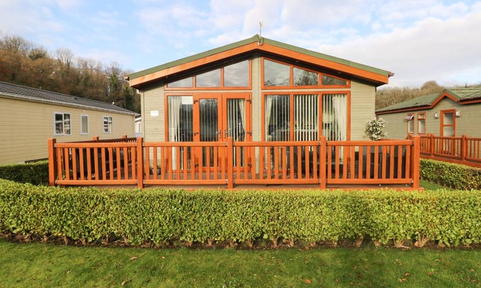 Amroth Cottage | Cabin ∙ 3 bedrooms ∙ 6 guests
