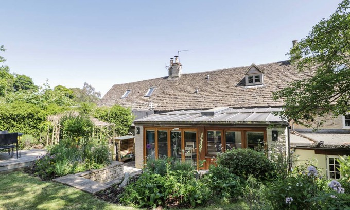 Castle Combe Cottage | Cabin ∙ 3 bedrooms ∙ 6 guests