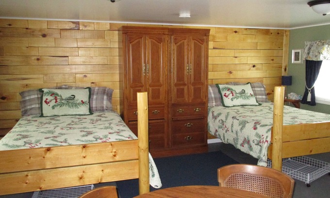 Grayling Cabin | Cabin #3 - Mill Pond CT
