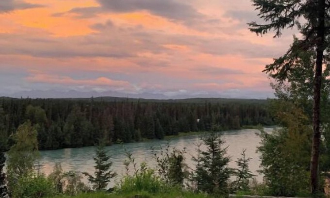 Sterling Cabin | Cabin 3 on the Kenai River