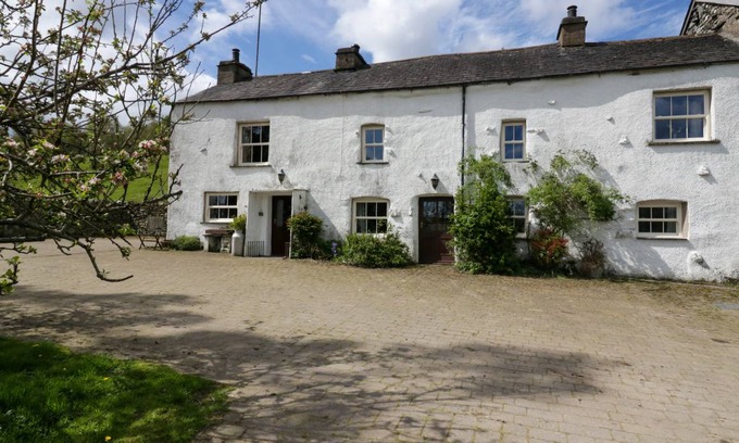Broughton Mills Cottage | Cabin ∙ 4 bedrooms ∙ 8 guests
