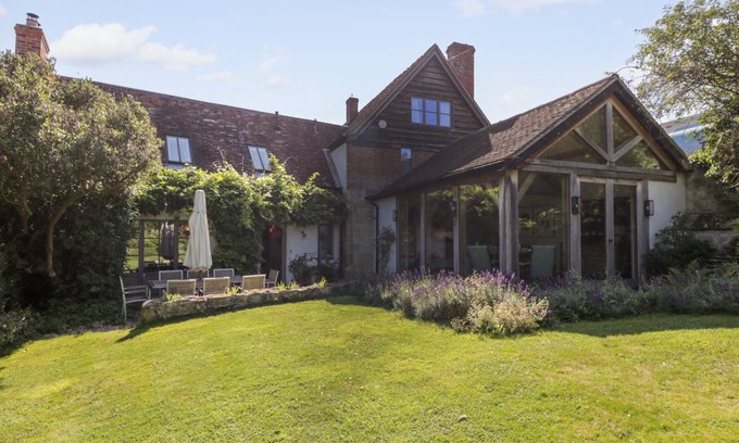 Broad Chalke Cottage | Cabin ∙ 4 bedrooms ∙ 8 guests