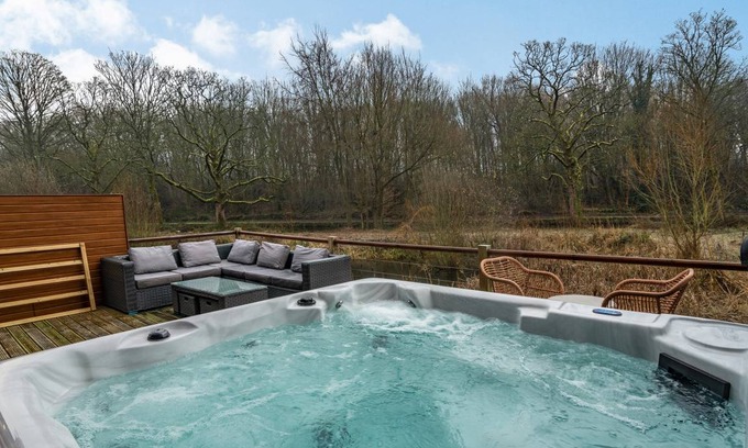 Rastrick Cottage | Cabin ∙ 4 bedrooms ∙ 8 guests