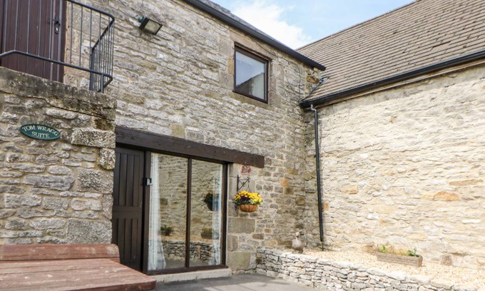 Over Haddon Cottage | Cabin ∙ 4 bedrooms ∙ 8 guests