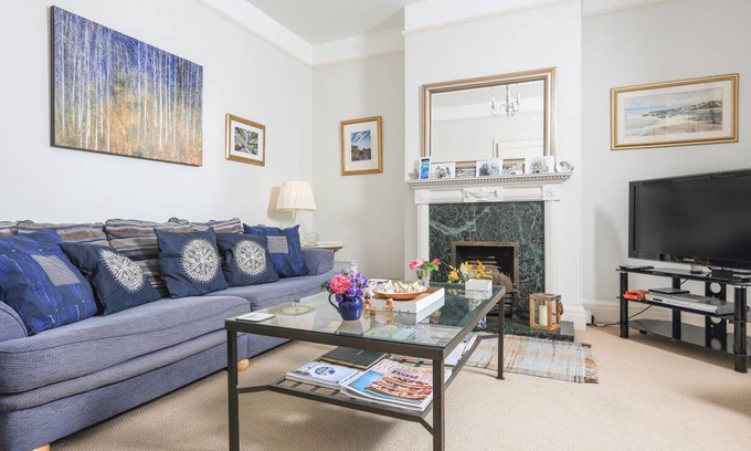 Salcombe Cottage | Cabin ∙ 4 bedrooms ∙ 8 guests