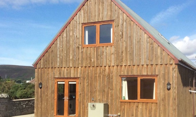 Brora Cottage | Cabin ∙ 4 bedrooms ∙ 8 guests