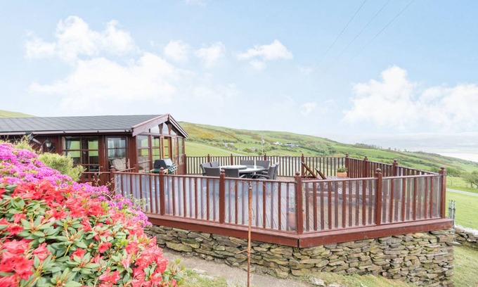 Aberdovey Cottage | Cabin ∙ 4 bedrooms ∙ 8 guests