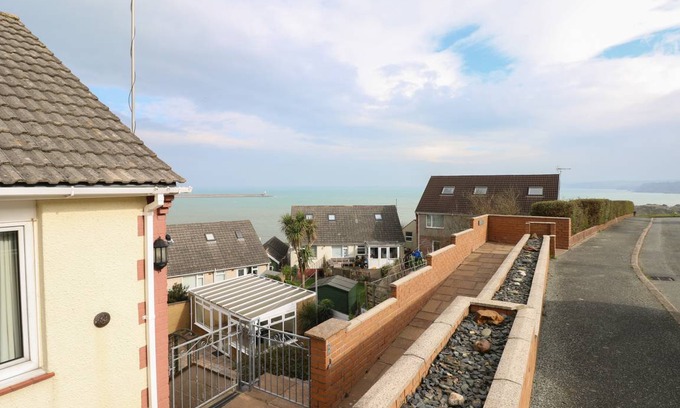 Fishguard Cottage | Cabin ∙ 4 bedrooms ∙ 8 guests