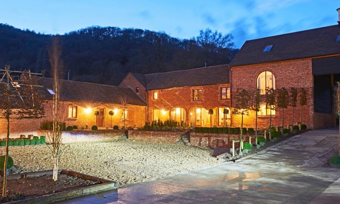 Moreton Cottage | Cabin ∙ 4 bedrooms ∙ 8 guests