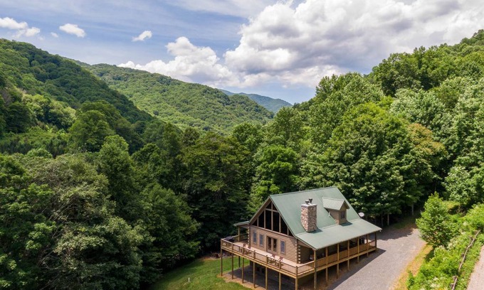 Frank Cabin | Cabin ∙ 5 bedrooms ∙ 14 guests