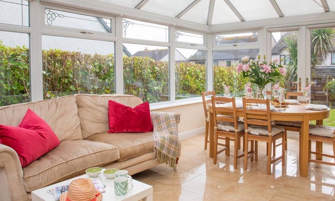 Menai Bridge Cottage | Cabin ∙ 5 bedrooms ∙ 9 guests