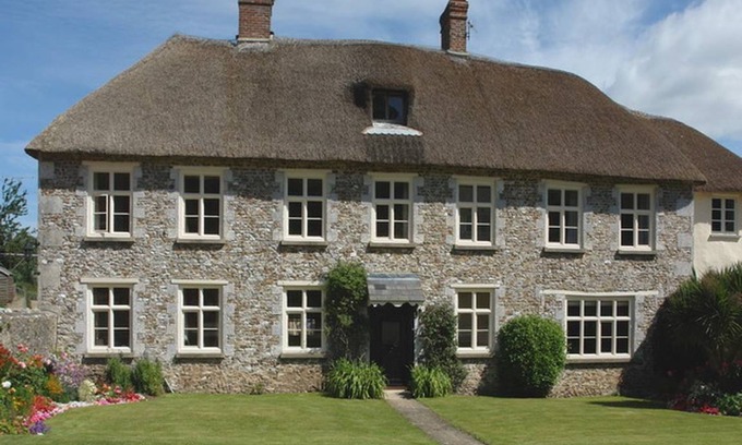 Colyton Cottage | Cabin ∙ 5 bedrooms ∙ 11 guests