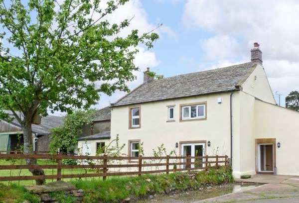 Welton Cottage | Cabin ∙ 5 bedrooms ∙ 12 guests