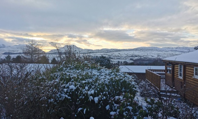 Bronaber Cabin | Cabin 51 has the most amazing views of the Rhinog Mountain ranges.