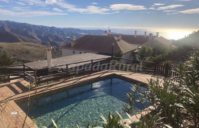 Lujar Cottage | Cabin ∙ 6 bedrooms ∙ 20 guests