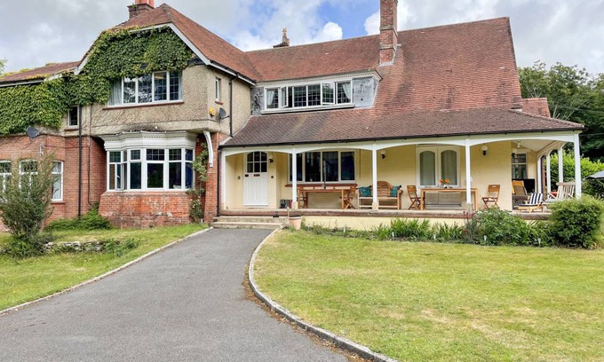 Holworth Cottage | Cabin ∙ 7 bedrooms ∙ 15 guests