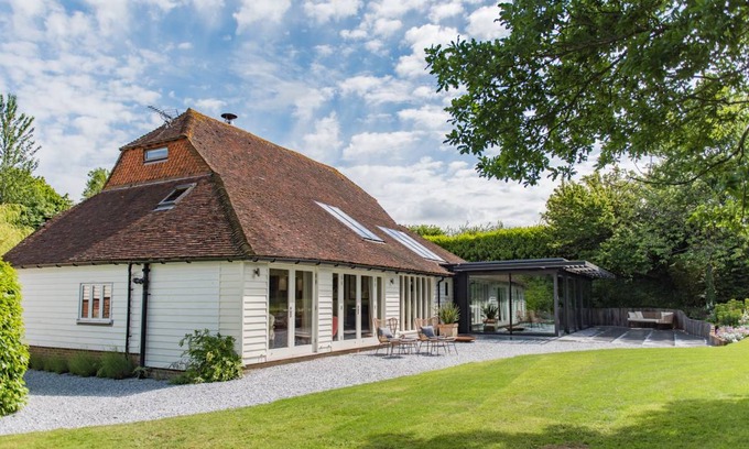Cranbrook Cottage | Cabin ∙ 9 bedrooms ∙ 24 guests
