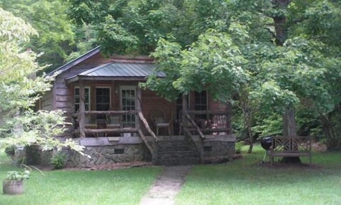 Topton Cabin | Cabin above the Nantahala Gorge, Nantahala River & Queens Lake Access