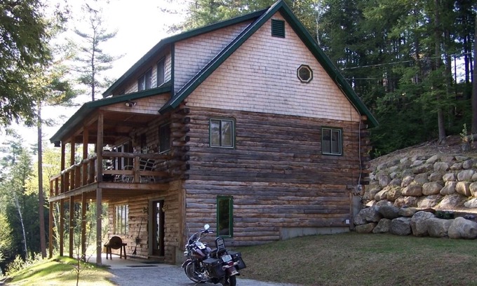 Hill Cabin | Cabin at Falls Romantic All Seasons Wonderland