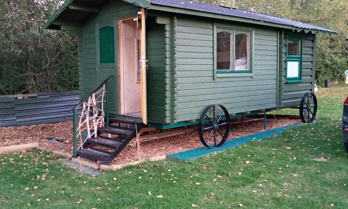 Malvern Other | Cabin Dan