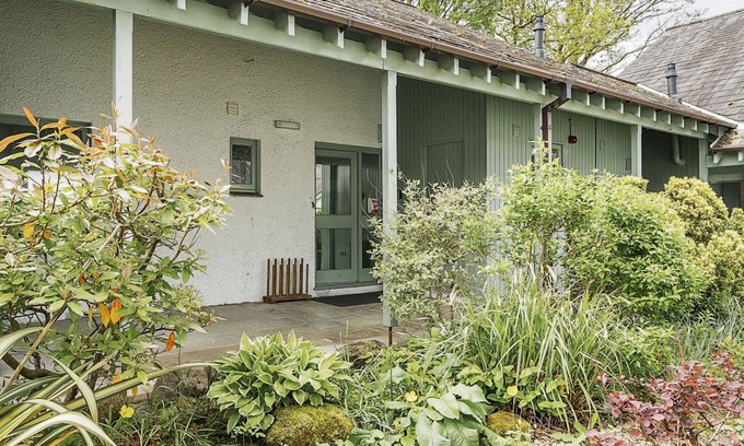 Bowness-on-Windermere Cottage | Cabin ∙ 5 bedrooms ∙ 10 guests