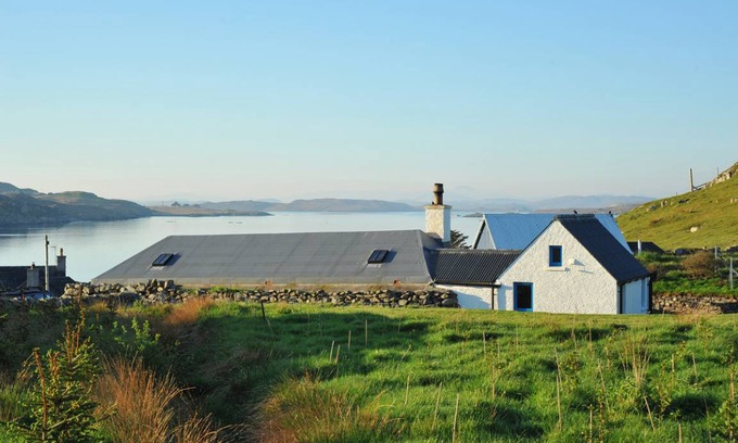 Isle of Lewis Cottage | Cabin ∙ 1 bedroom ∙ 2 guests