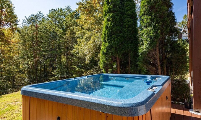 Sevierville Cabin | Cabin Haven! Theater, Game room, Hot Tub, Yard!