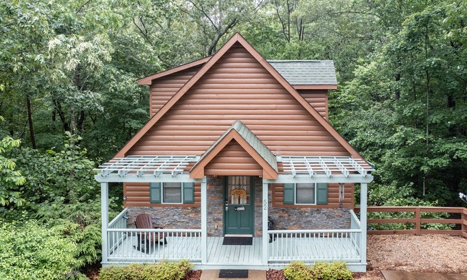 Helen Cabin | Cabin Helen's Hideaway