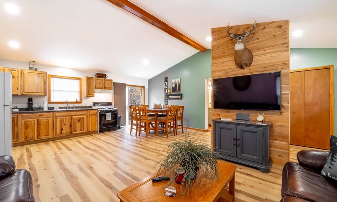 Cheboygan Cabin | Cabin in Cheboygan- A Northern Outdoor Experience