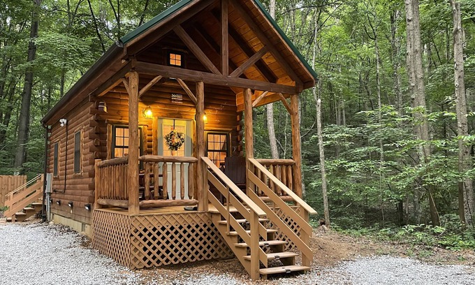 Laurelville Cabin | cabin in Hocking Hills Wifi, Walking Trail