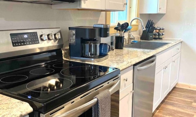 Sterling Cabin | Cabin in The Woods, Near Fishing, 2 Bed 1 Bath