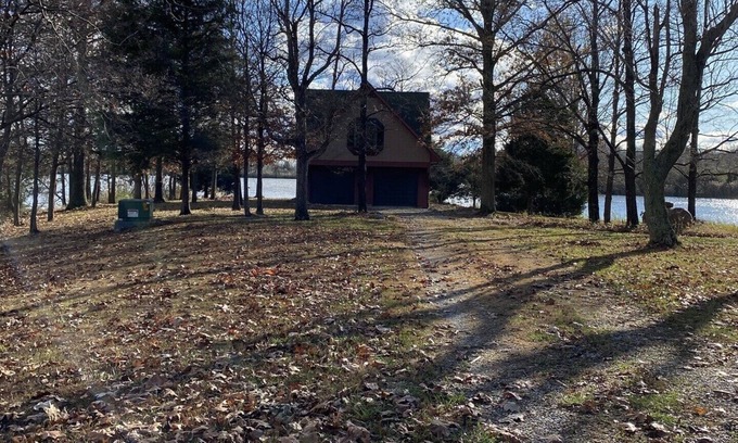 Scheller House | Cabin on Lake Minutes from Rend Lake