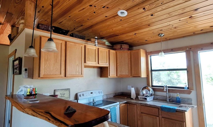 Llano Cabin | Cabin on Llano river, full accesses, hiking, swimming.View of eagles nest.