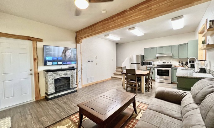 Garden Valley Cabin | Cabin Retreat near Terrace Lakes Resort