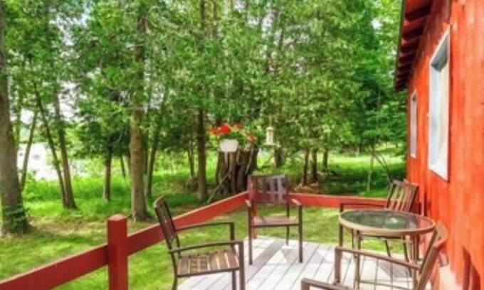 Central Lake Cabin | Cabin Three