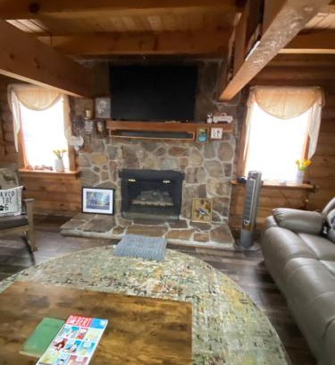 Jonesborough House | Cabin