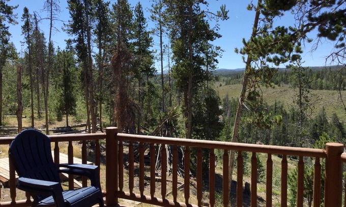 Coalville House | CABIN with STUNNING views on Bear River, HOT TUB access, ATV rentals available