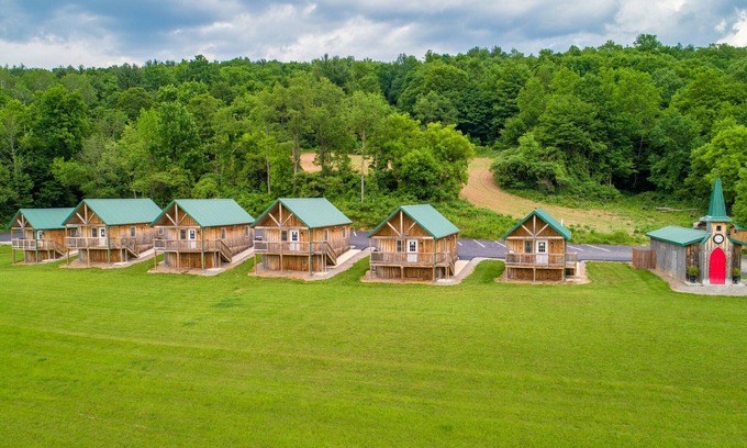 Oneida Cabin | Cabins,Cottages, Acres, Trails, Nature, Creek, Water, Fishing,Hunting