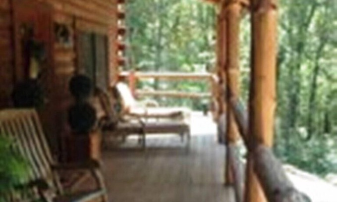 Logan Cabin | Cabins In Hocking - Stone Setter