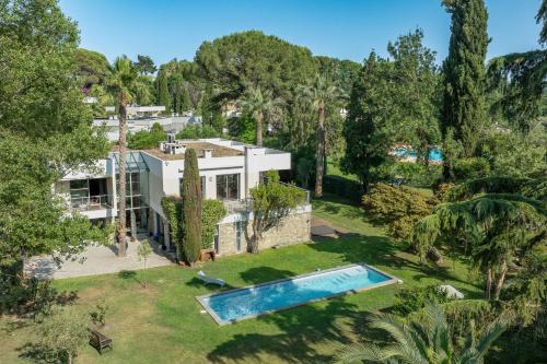 Biot Villa | CABOTS Villa Moderne Tout Confort Grand Jardin & Piscine