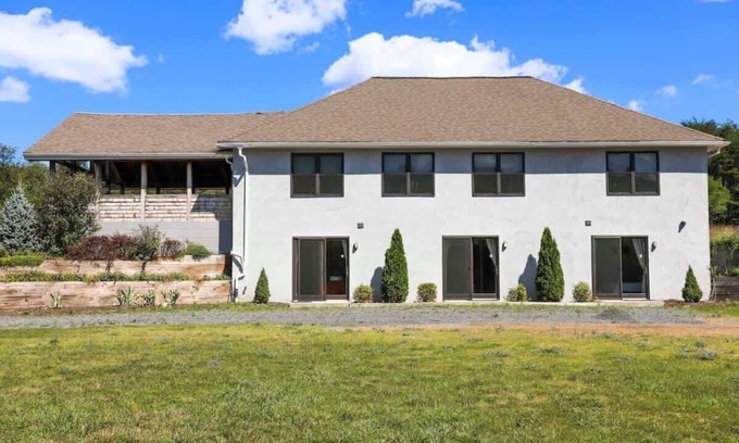 Berkeley Springs House | Cacapon Cottage-Pet Friendly
