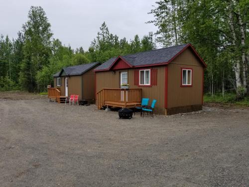Susitna North Hotel | Cache Cabins