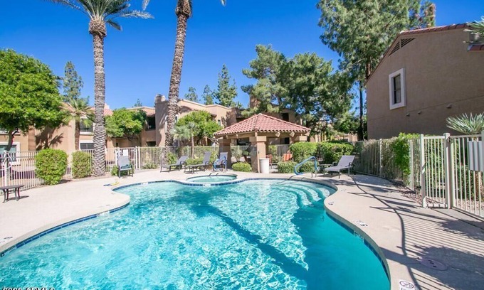 Central Scottsdale Condo | Cadillac Cactus Condo!