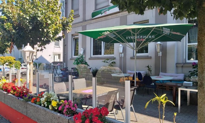 Hamm Hotel | Café-Restaurant Hotel Breuer