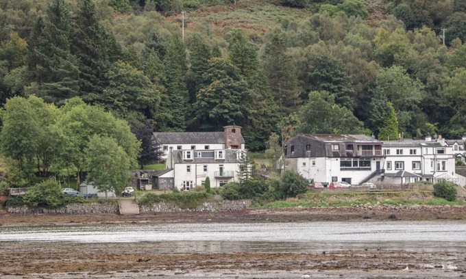 Arrochar Apartment | CAIRN VIEW, pet friendly, character holiday cottage in Arrochar