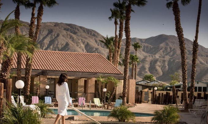 Desert Hot Springs Resort | Caliente Springs Mineral Hot Springs Resort-Adults Only
