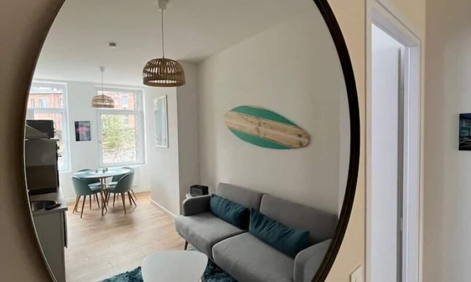 Valenciennes Apartment | California suite