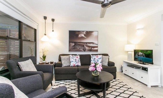 Byron Bay House | Calinda Sol 2 @ Clarkes Beach