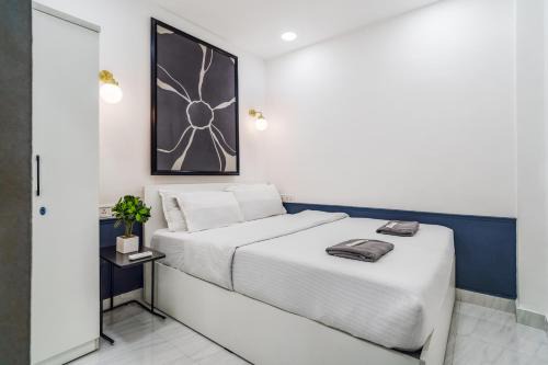 Pali Hill Apartment | Calisto 2BHK Khar W by The Bombay Home Company