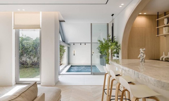 The 5th Settlement Apartment | Call It "The Fantasy Duplex"